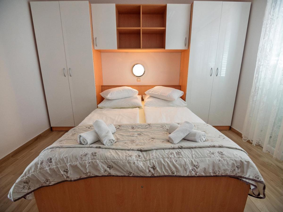 Apartments Bene Banjol Kültér fotó