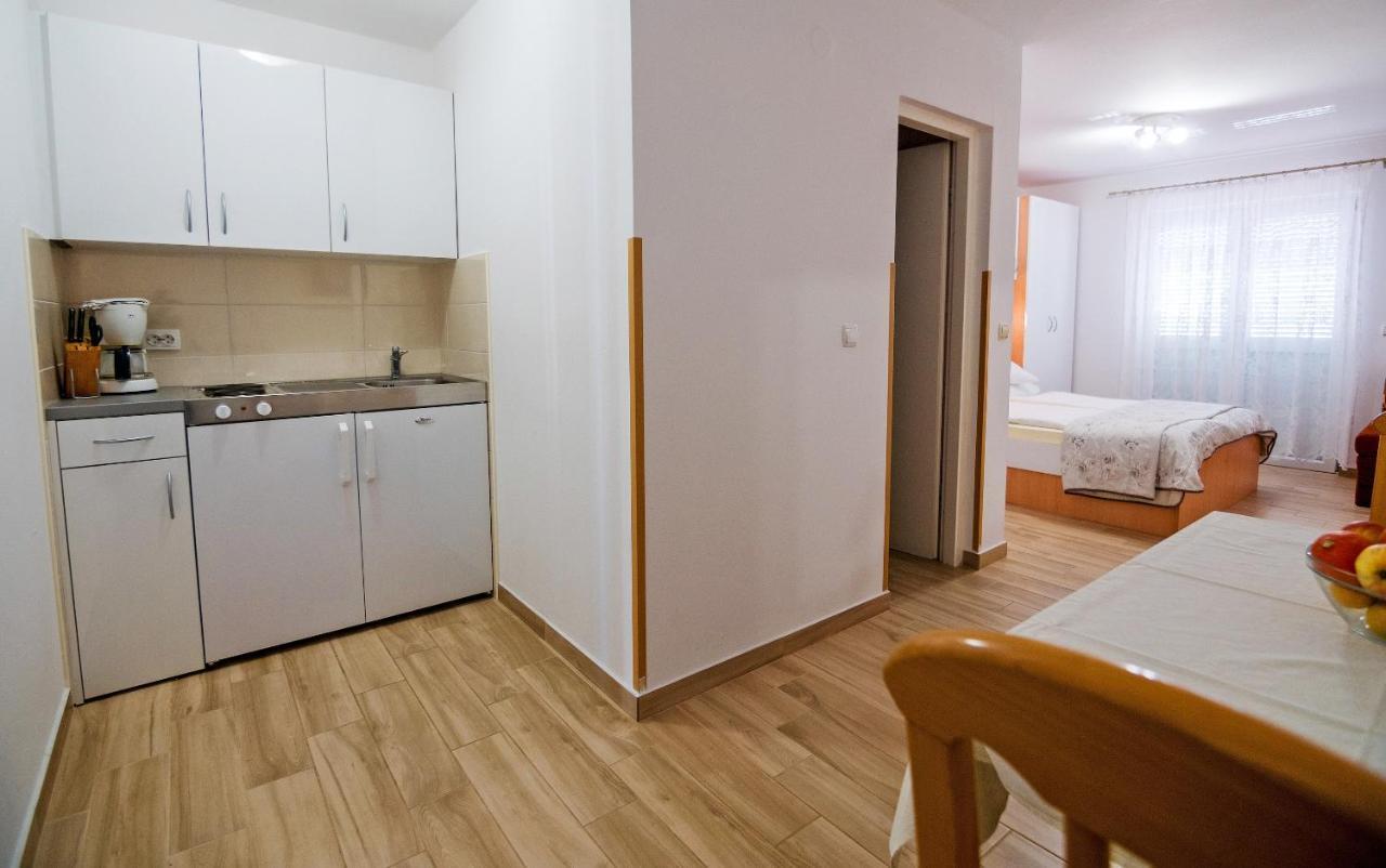 Apartments Bene Banjol Kültér fotó