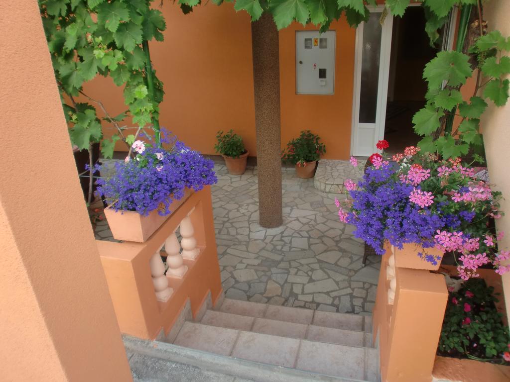 Apartments Bene Banjol Kültér fotó