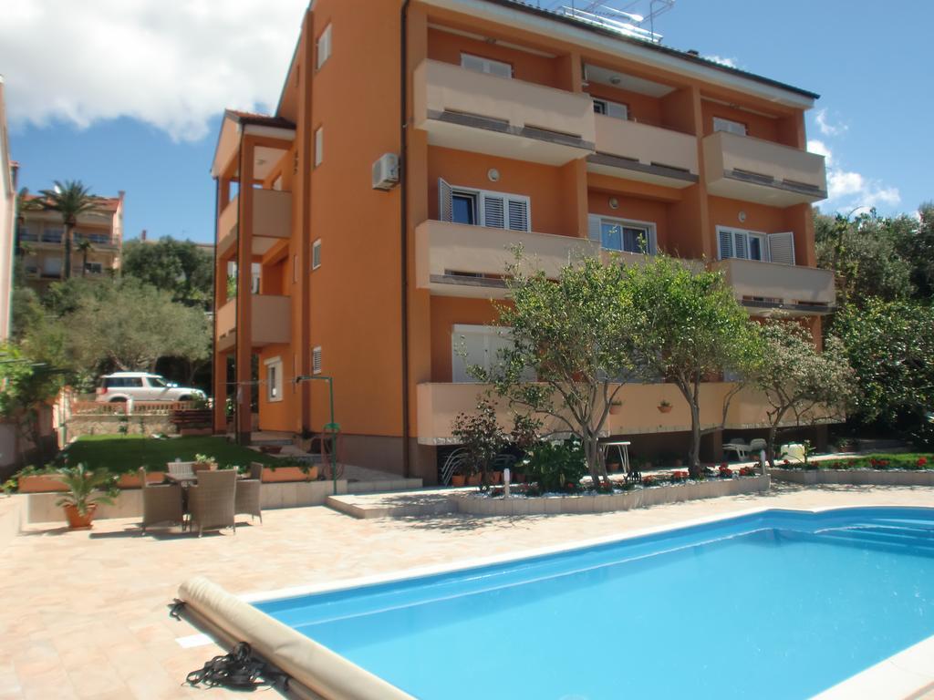 Apartments Bene Banjol Kültér fotó